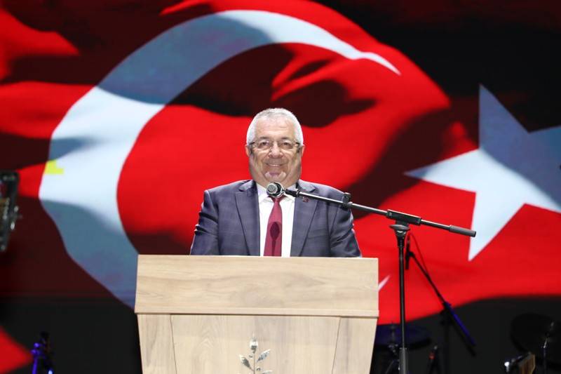Edremit’te Cumhuriyet Bayramı büyük bir coşkuyla kutlanacak