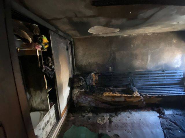 Sındırgı’da çıkan yangını evi kullanılamaz hale getirdi.