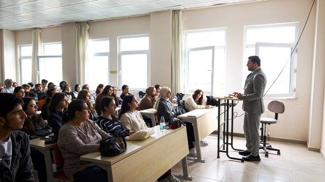 İl Sağlık Müdürümüz Dr. Miraç ÇAVDAR Akademik Yılı Açılış Dersi programına katıldı