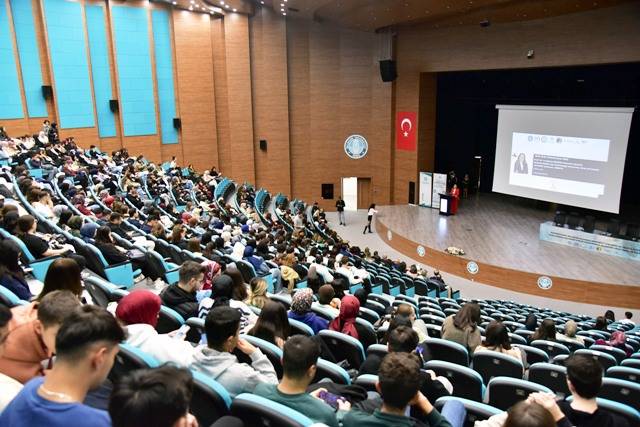 BAÜN’de, Sağlık Bilimlerinde Akademik Araştırmalar Kongresine Yoğun İlgi