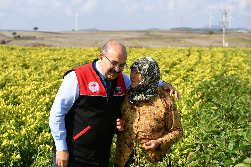 Vali İsmail Ustaoğlu’dan çat kapı çiftçi ziyareti