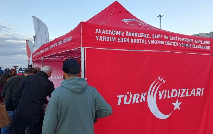 Türk Yıldızları TIR’ı Bandırma’da ilgi odağı oldu
