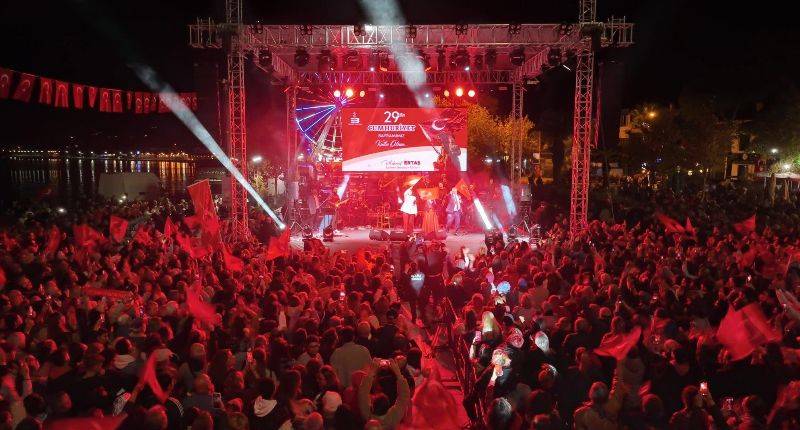 Cumhuriyet’in 102. Yıldönümü Edremit’te coşkuyla kutlandı