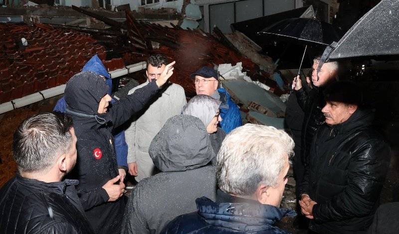Bakan Yerlikaya açıkladı: Sındırgı depreminde can kaybı yok, 26 Kişi Yaralandı