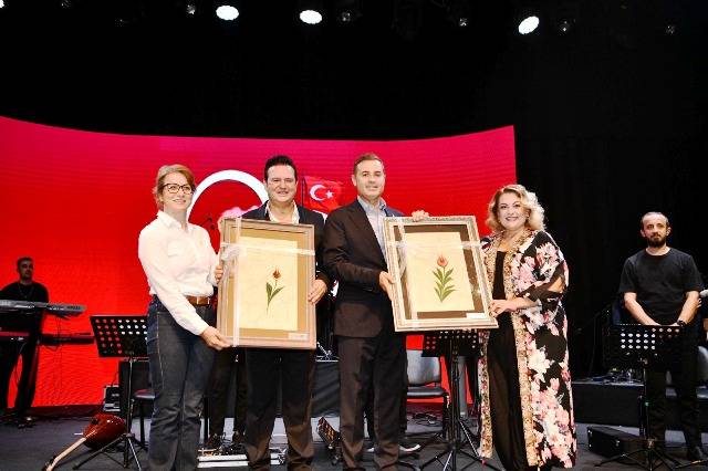Balıkesirlilerden üç gün süren 10.10 etkinliklerine yoğun ilgi