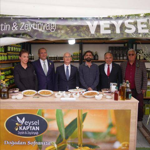 Ayvalık’ta Zeytin ve Zeytinyağı Büyük Festival Pazarı Açıldı.