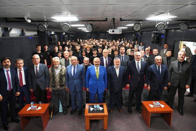 İmam Hatip Okullarının Kuruluş Yıldönümü Balıkesir'de Coşkuyla Kutlandı