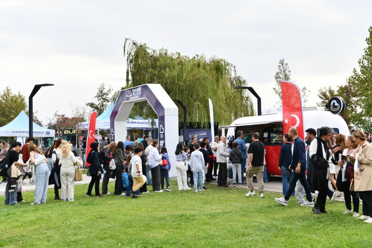 Balıkesir Kitap Fuarı’nı ilk iki günde 35 bin kişi ziyaret etti