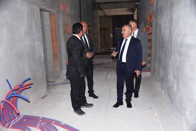 Ayvalık'ta Eğitim Çalışmaları ve Yeni Okul İnşaatları Yerinde İncelendi