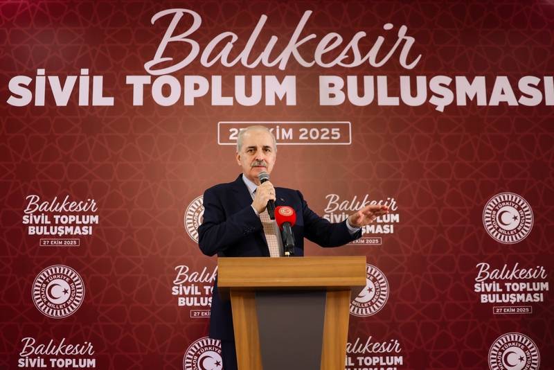 Kurtulmuş, ana dilin siyasal ayrışma bahanesi olarak kullanılamayacağını vurgulayardı.