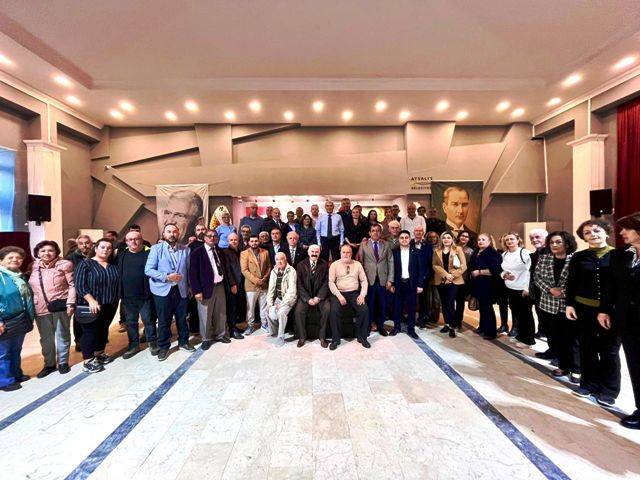 Ayvalık İyi Parti’de Gülten Sütçüoğlu Güven Tazeledi