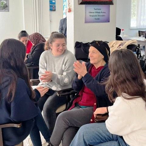 Havran Meslek Yüksekokulu Öğrencileri Gönüllere Dokunmaya Devam Ediyor...