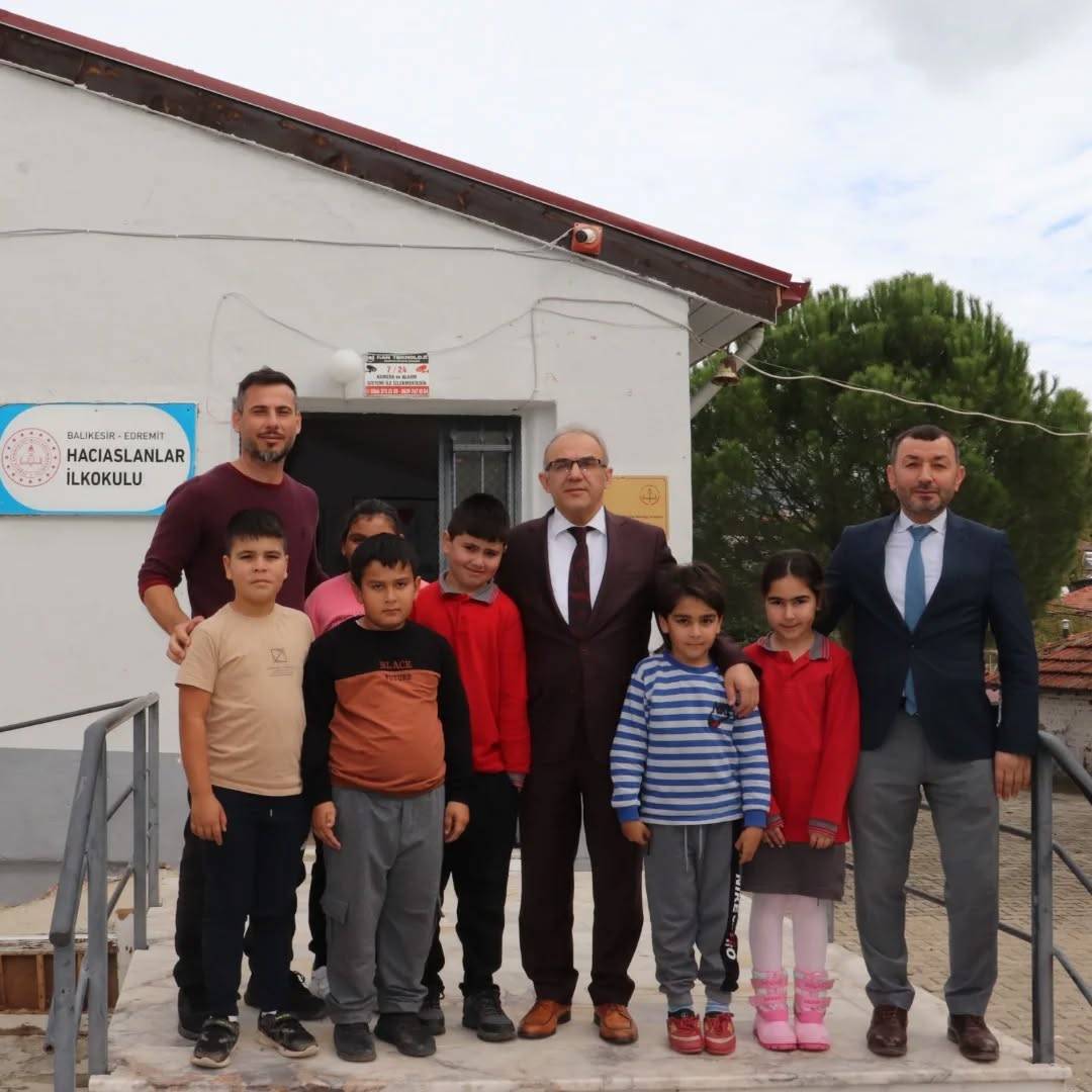 İlçe Milli Eğitim Müdürü Esmen, kırsalda okulları gezdi