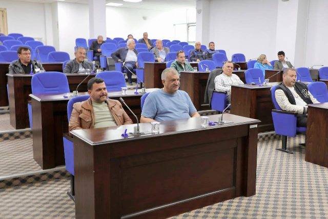 Edremit’te muhtarlar toplantısı: başkan Ertaş, “Kentimizi ortak akılla yönetiyoruz”