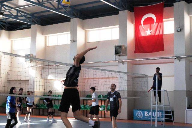  BAÜN İvrindi Sağlık Hizmetleri MYO’da 2. Geleneksel 29 Ekim Cumhuriyet Kupası Düzenlendi