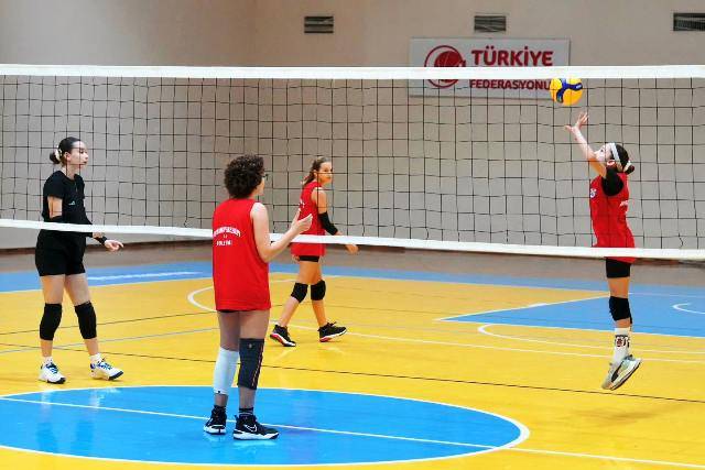 Burhaniye Belediyesi'nden Spora Teşvik