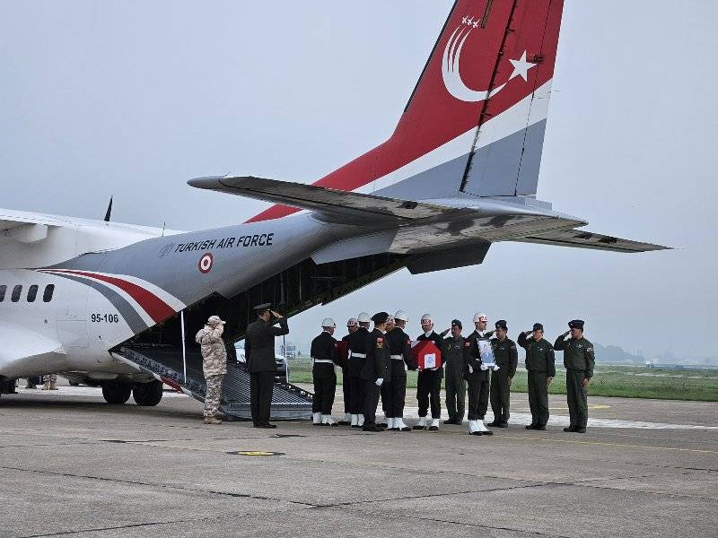 20 vatan evladına son görev... Balıkesir şehidini kalbine gömdü