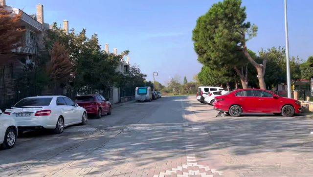 Edremit Belediyesi çalışıyor, Hamidiye Mahallesi yenileniyor