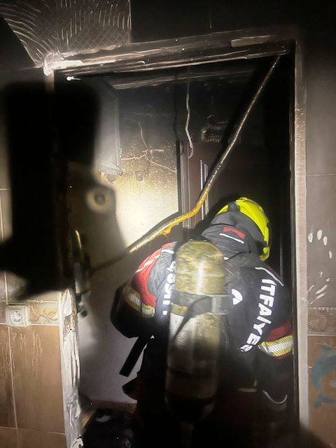 Edremit’te ev yangını..