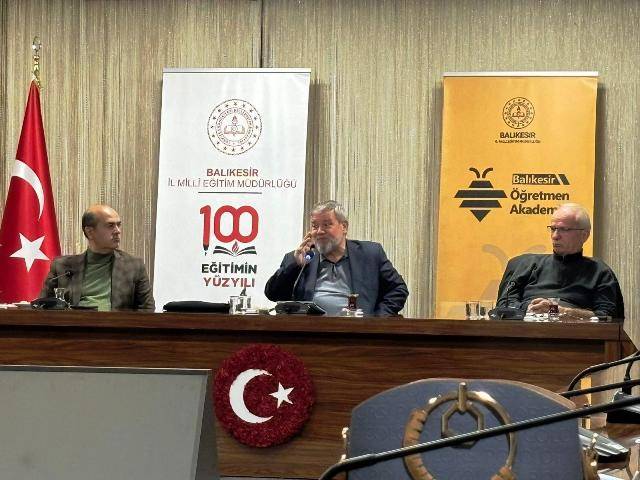 Köy Köy Gezen Bir Aydın: Sarı Hoca'nın Hikâyesi Öğretmenlerle Buluştu