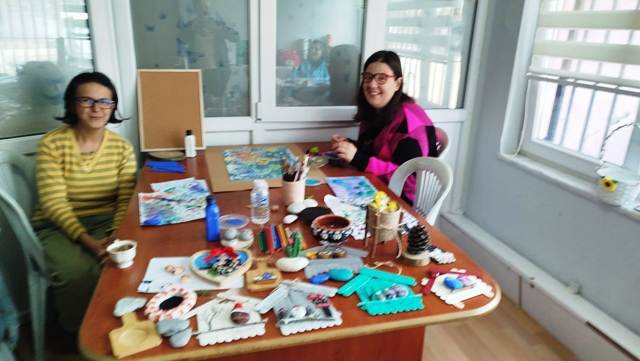 Büyümeyen göz bebeklerimizi toplumda mutlu yaşatmak için elele