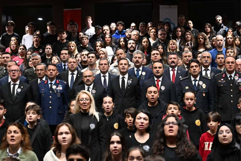 Balıkesir, 10 Kasım’da Ata’sını andı