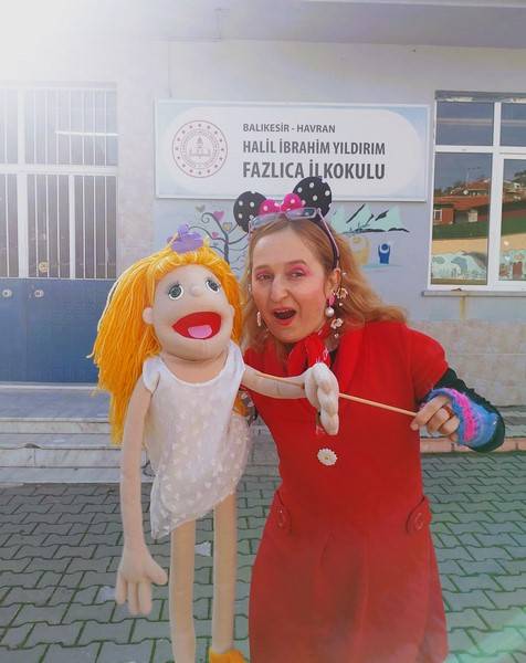 Elif Yaşa Anlatılmaz Beraber Yaşanılır