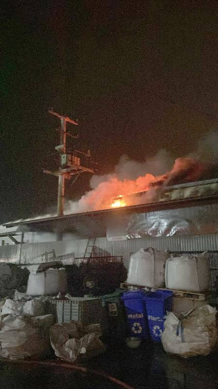 Bandırma sanayi sitesinde yangın paniği!