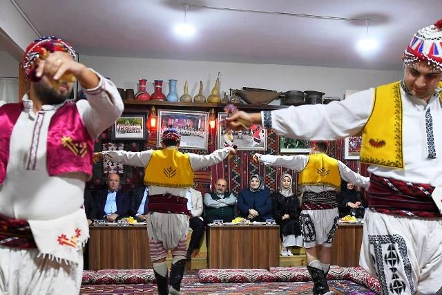 Vali Ustaoğlu, Dursunbey’de “Barana” Etkinliğine Katıldı