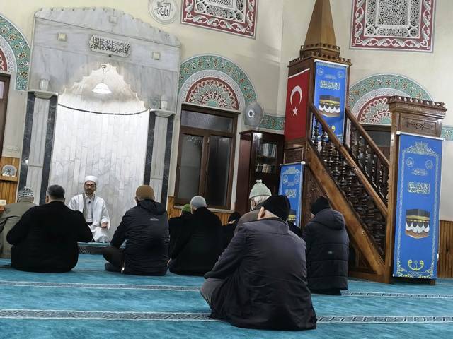 Eybek Camii’nde Sabah Namazı Buluşması Gerçekleştirildi