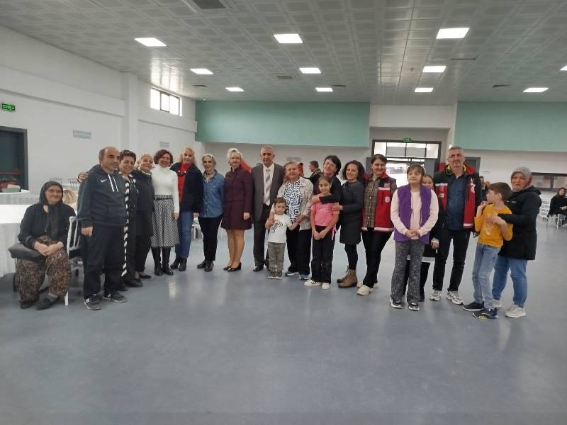 Engelliler, Başkan Ertaş'la neşeli bir gün geçirdi