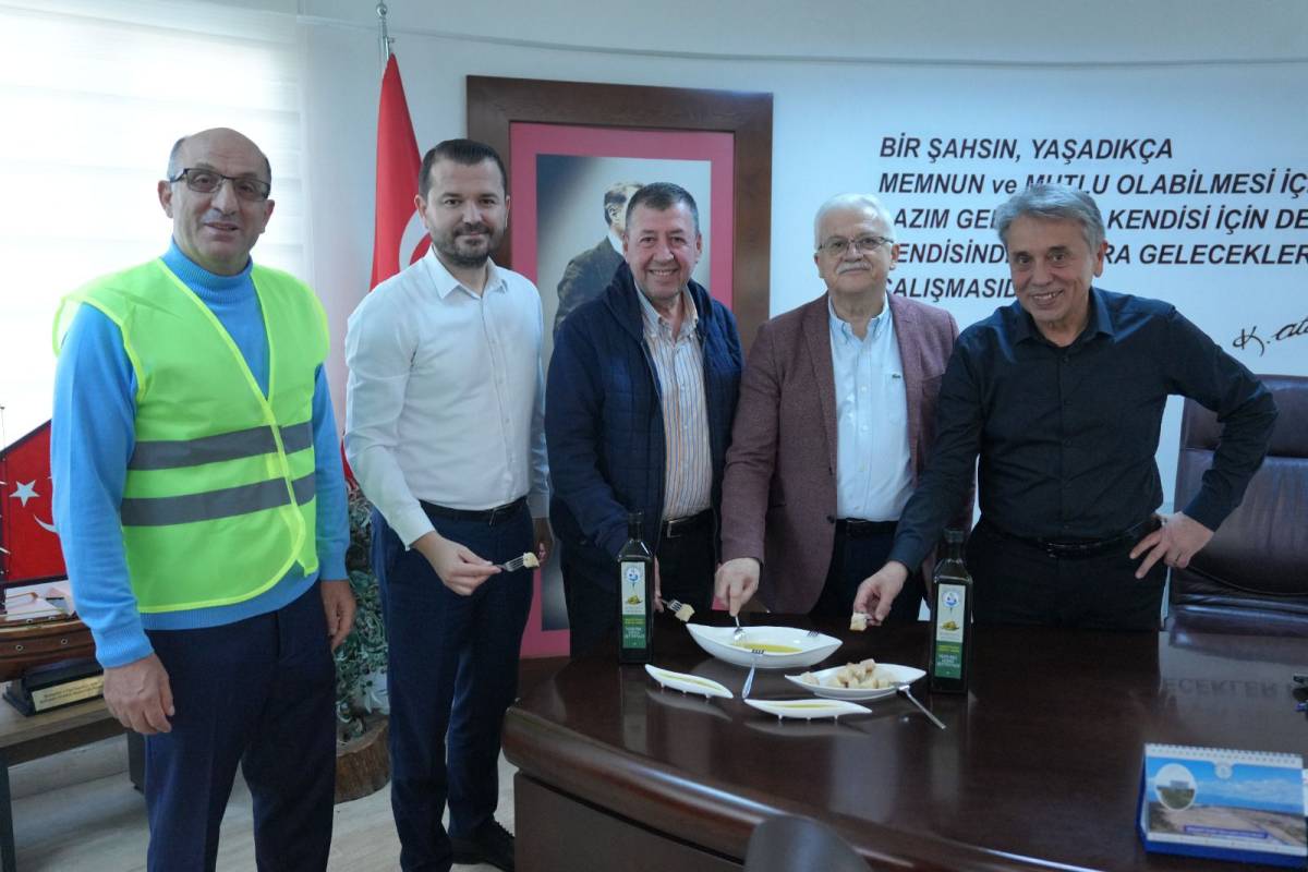 Burhaniye’de 2025 Dolu Dolu Geçti