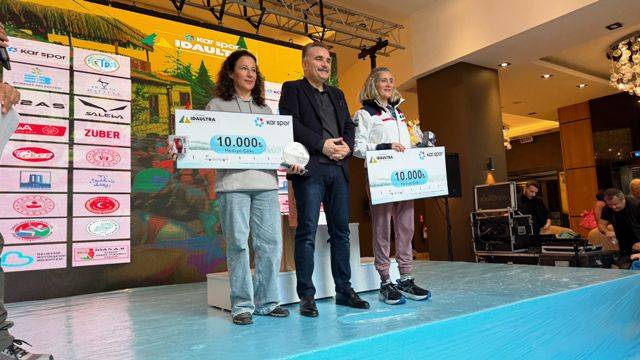 Kaymakam Odabaş, Kar Spor İda Ultra 2025 Ödül Törenine Katıldı