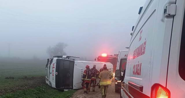 Bandırma’da okul servisi kaza yaptı: 8 yaralı