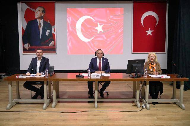 Ayvalık Belediye Meclisi 2025 Yılının Son Toplantısını Tamamladı