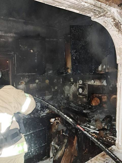 Edremit’te de çatı yangını..