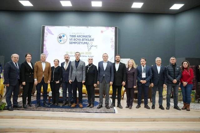 Gömeç’te Kuzey Ege Ekolojik Yılbaşı Pazarı Açıldı