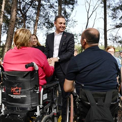 Büyükşehirden özel gereksinimli bireylere 5.000 TL nakdi destek