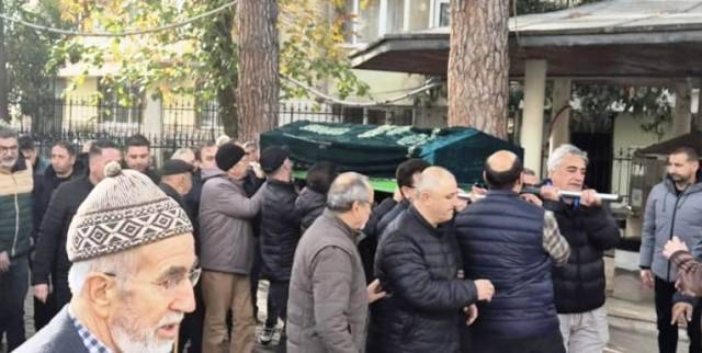 Gazeteci Alper Öndül'ün baba acısı