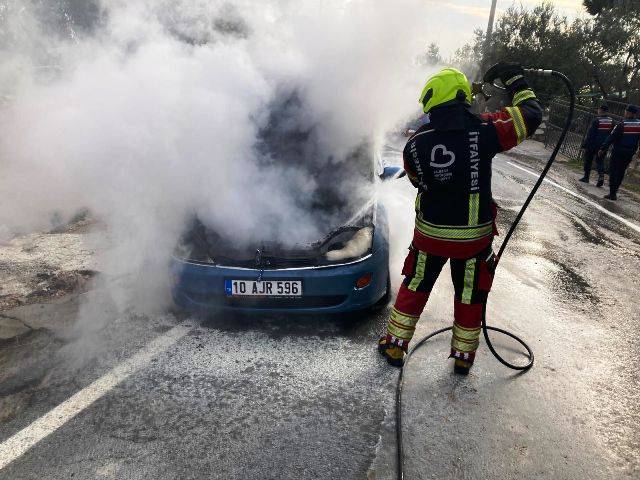 Edremit'te araç yangını