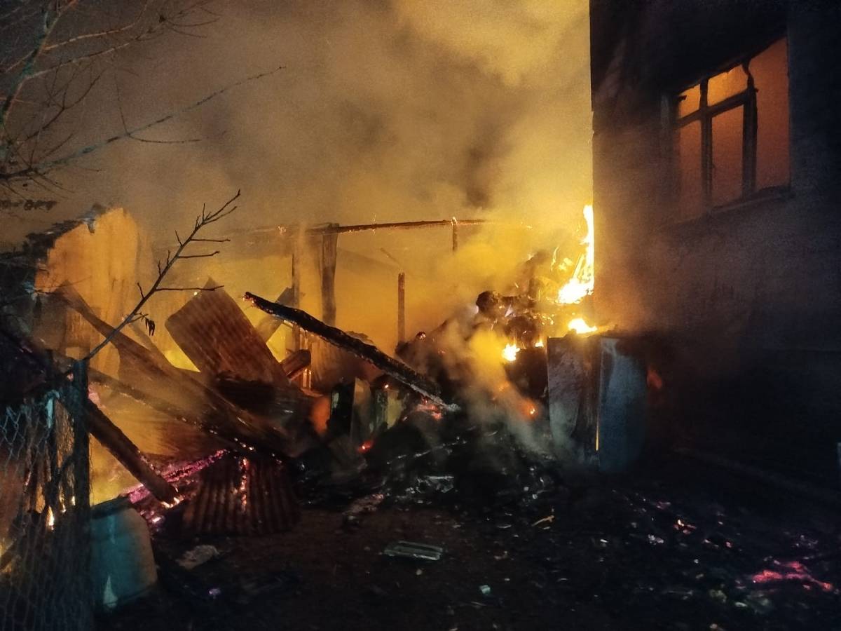 Dursunbey'de dam yangını