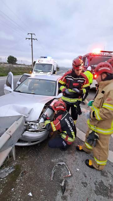 Balıkesir–Edremit Çevre Yolu’nda Çift Taraflı Trafik Kazası: 5 Yaralı