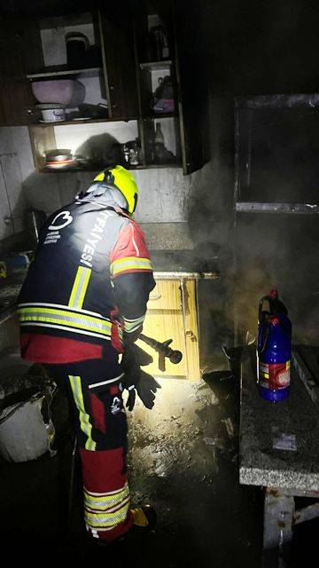 İvrindi’de işyerinde yangın çıktı