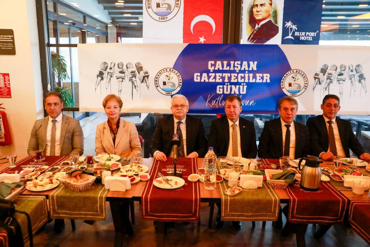 Başkan Deveciler gazeteciler gününde açıkladı: “Komşumuz açken biz rahat oturamayız”