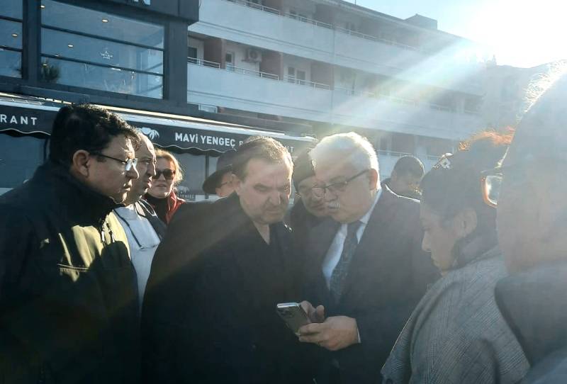 Başkan Deveciler gazeteciler gününde açıkladı: “Komşumuz açken biz rahat oturamayız”