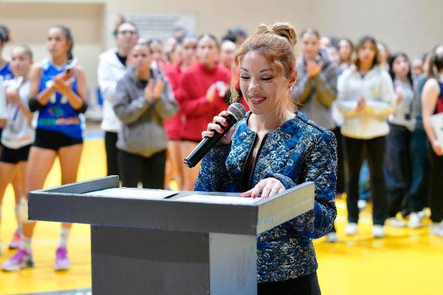 Burhaniye Belediyesi 4. Geleneksel Yıldız Kızlar Voleybol  Turnuvası Sona Erdi