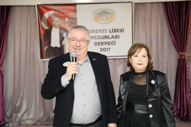 Yıllar mezun ettiği Edremit Liseliler bu kez aynı masalarda buluştu.