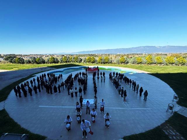 Burhaniye de bando ekibinden kampüs kültürüne anlamlı katkı