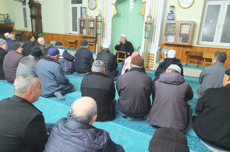 Burhaniye'de sabah namazı buluşması..