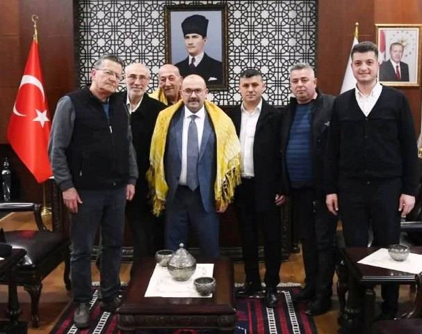 Balıkesir’de Vali Ustaoğlu Devecileri kabul etti